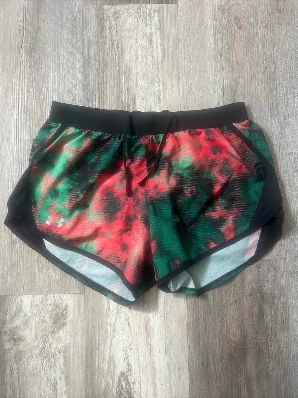 Under Armour Women’s Fly by 2.0 Running Shorts Red/green Abstract Size Small